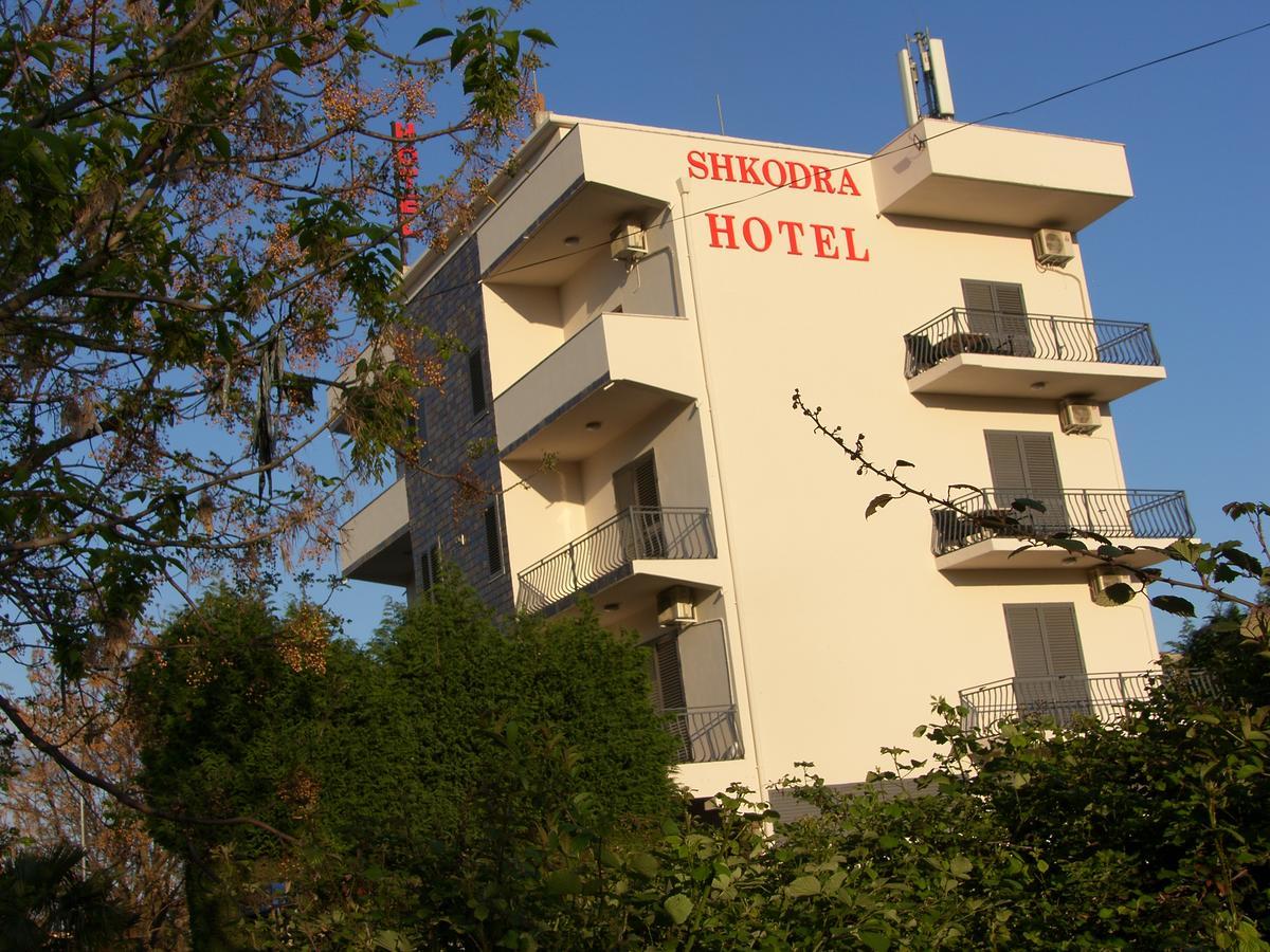 Shkodra Hotel ภายนอก รูปภาพ