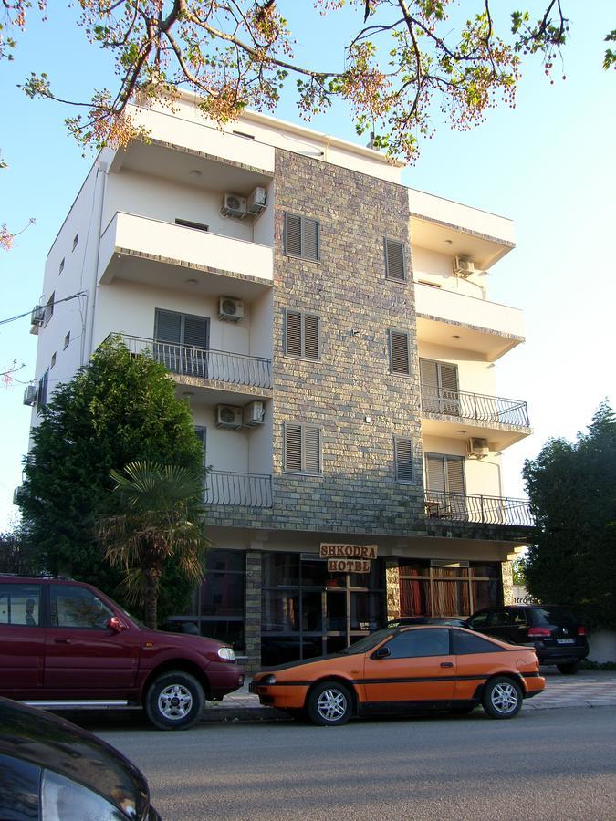 Shkodra Hotel ภายนอก รูปภาพ